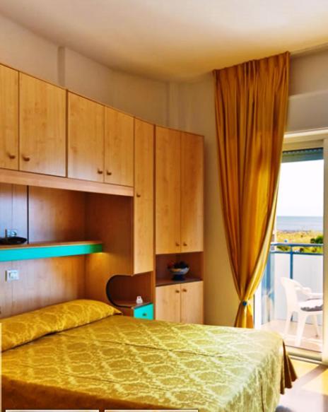 Hotel Gimm Бибионе Экстерьер фото