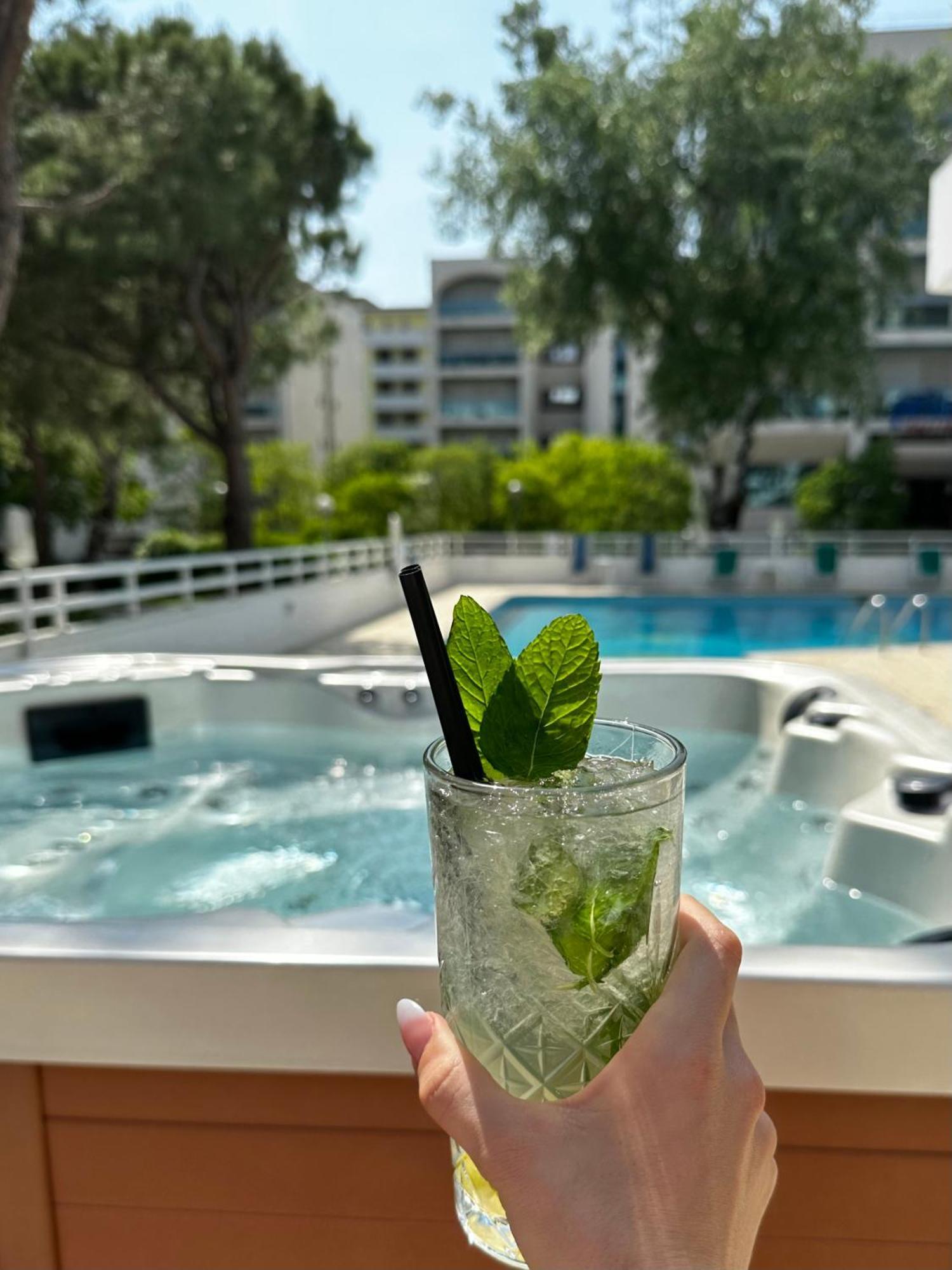 Hotel Gimm Бибионе Экстерьер фото